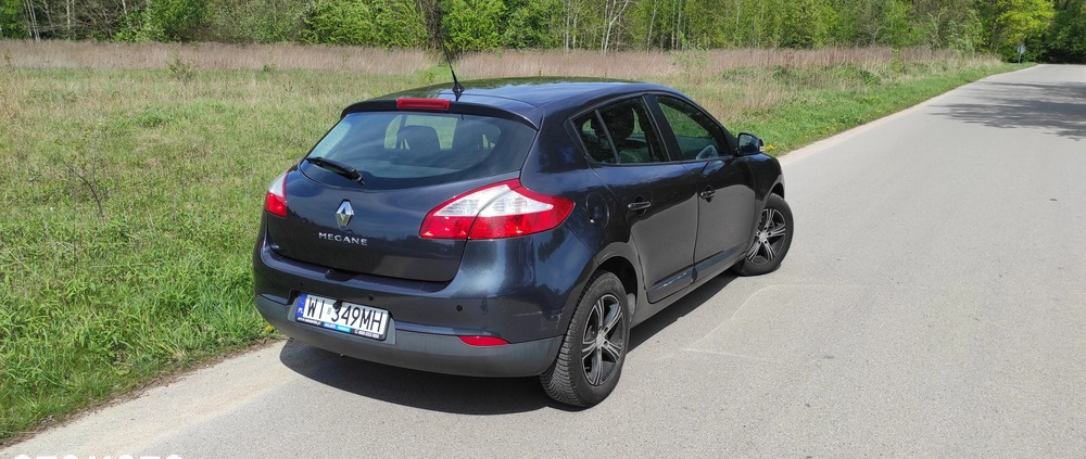 Renault Megane cena 17900 przebieg: 143000, rok produkcji 2010 z Piaseczno małe 781